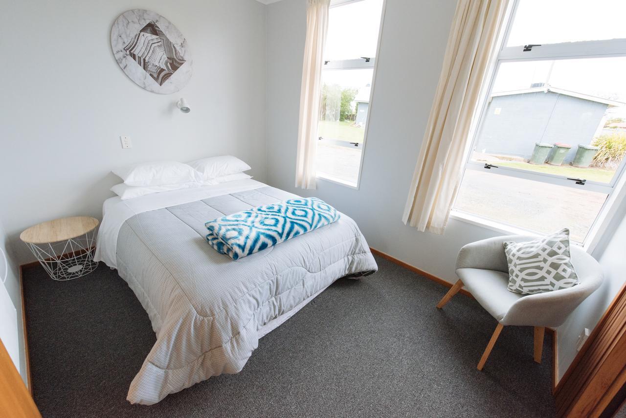 Kowhai Flat Pounawea Exterior photo